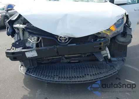 2016 Toyota Corolla Le z USA, uszkodzony, nr VIN 2T1BURHE4GC544423
